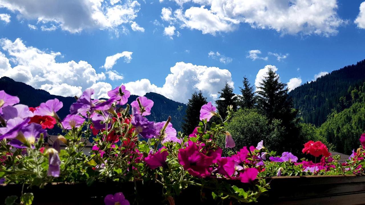 Gasthof Enzian Tannheim Dış mekan fotoğraf